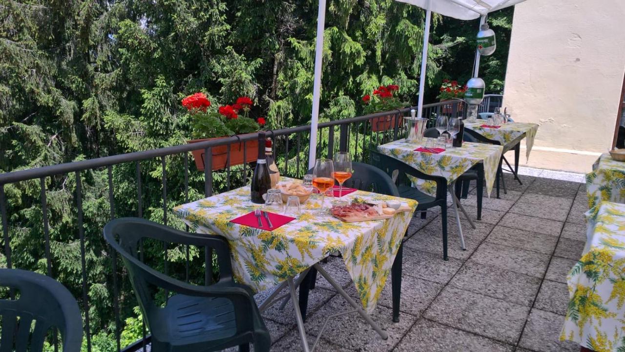 Capanna C.A.O. Hotell Brunate Exteriör bild